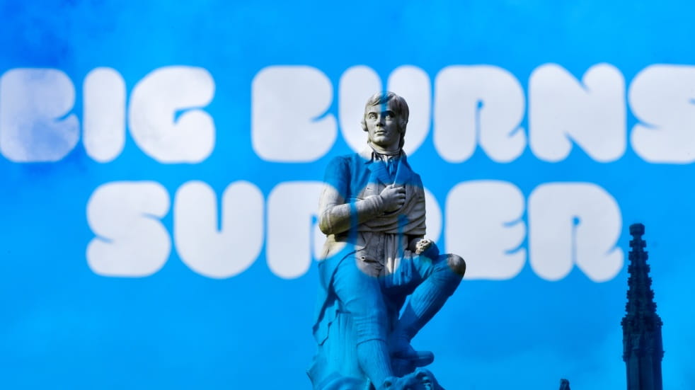 Robert Burns statue